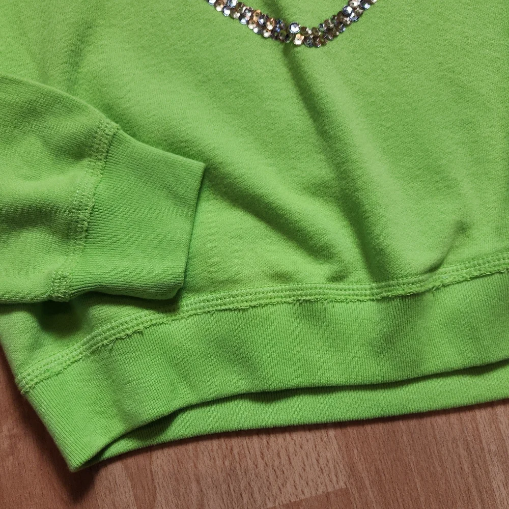 NWT Abercrombie Green Sweatshirt Heart Sequin Size Small - Picture 7 of 14